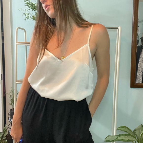 White Top - Picture 10 of 14